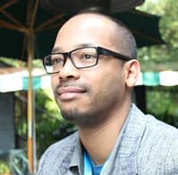 VaughRoss_headshot02_cropped VaughRoss headshot02 cropped